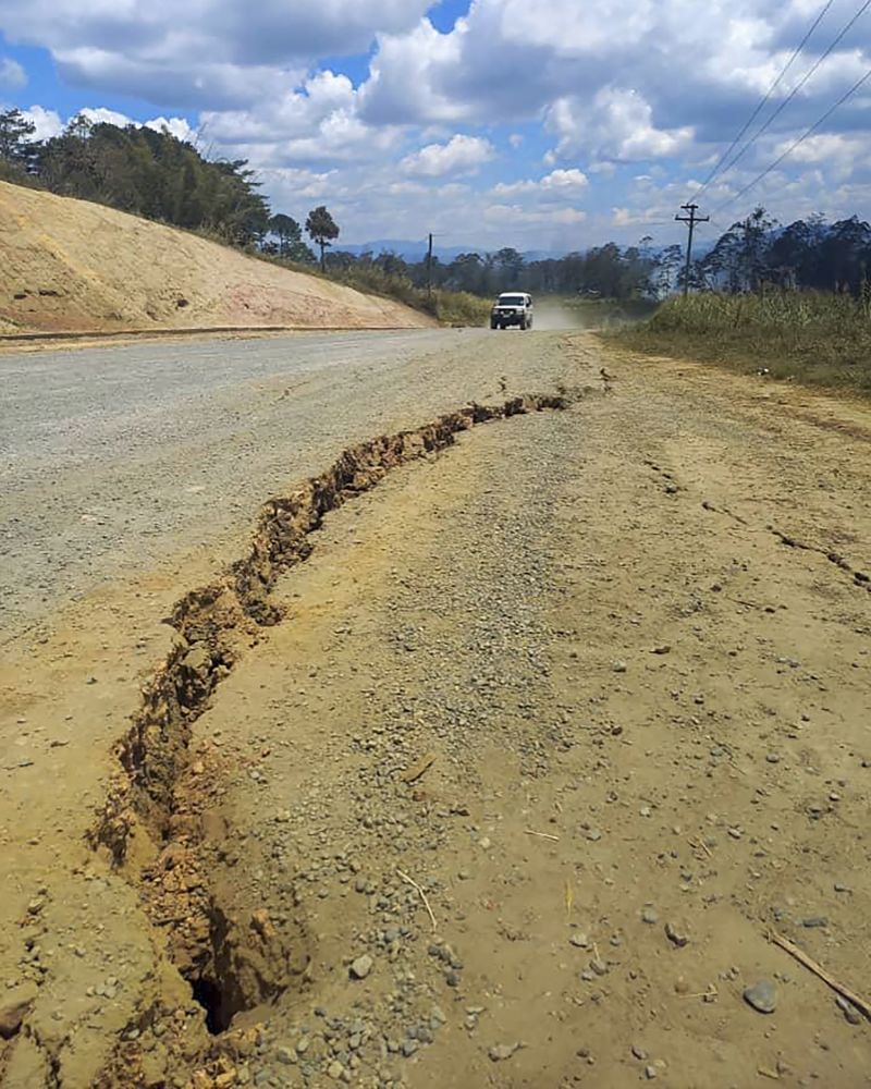 220911005838-02-papua-new-guinea-earthquake-091022