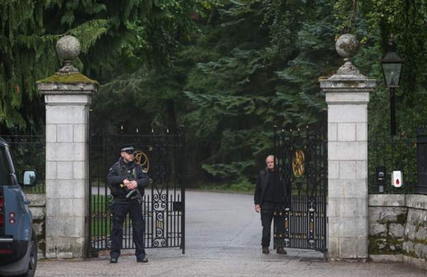 UK royal family gathers at Balmoral amid concerns for Queen’s health