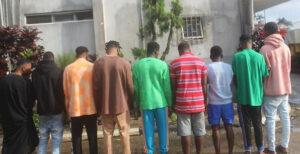 Benin: EFCC arrests 2 owners of scam school, 7 other fraudsters