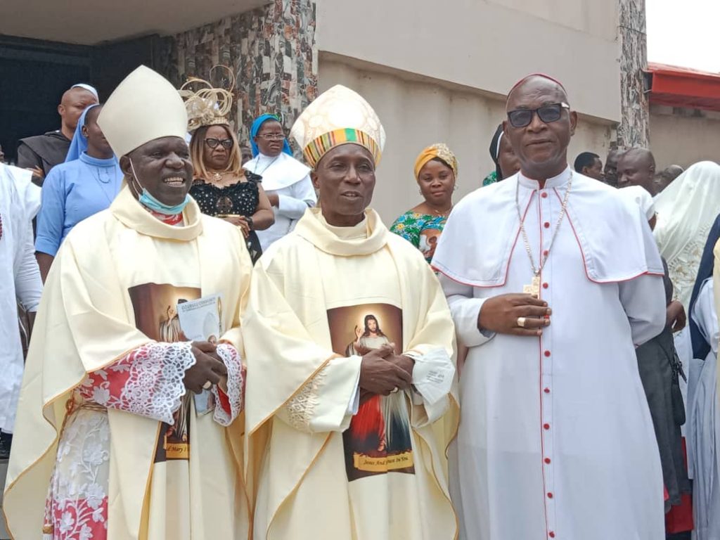 Bishop Martins Uzoukwu