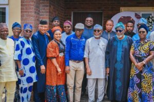 Governor Oluwarotimi Akeredolu, SAN, (second left) his wife, Betty Anyanwu Akeredolu (left) with members of the Ondo State executive council, led by the deputy Governor, Lucky Aiyedatiwa, during a condolence visit to the governor in Ibadan, Oyo State on Saturday