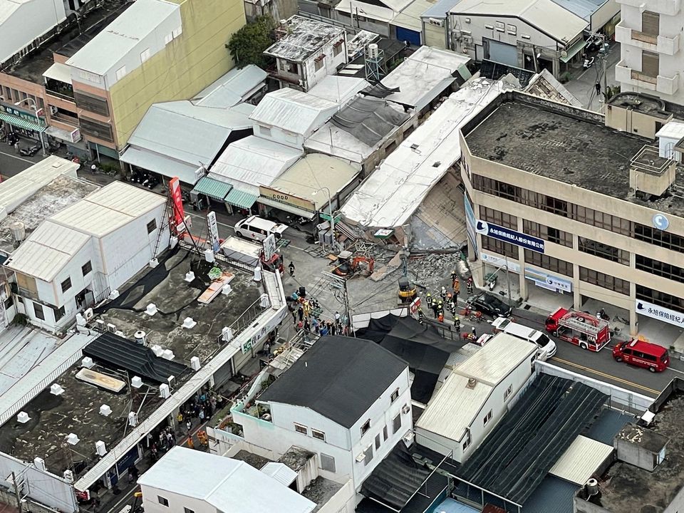 Firefighters work at the site where a building collapsed following a 6.8-magnitude earthquake, in Yuli, Hualien county, Taiwan September 18, 2022. Taiwan’s 0918 Earthquake Central Emergency Operations Centre/Handout via REUTERS