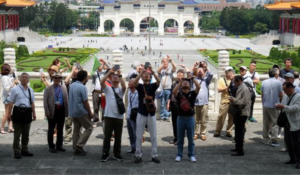 Tourists-in-Taiwan