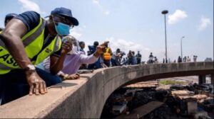 sanwo-olu-on-an-inspection