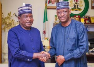 Plateau Governor Simon Lalong (l) and JEDCO Managing Director Engr Bello Abdu Muhammed (r)