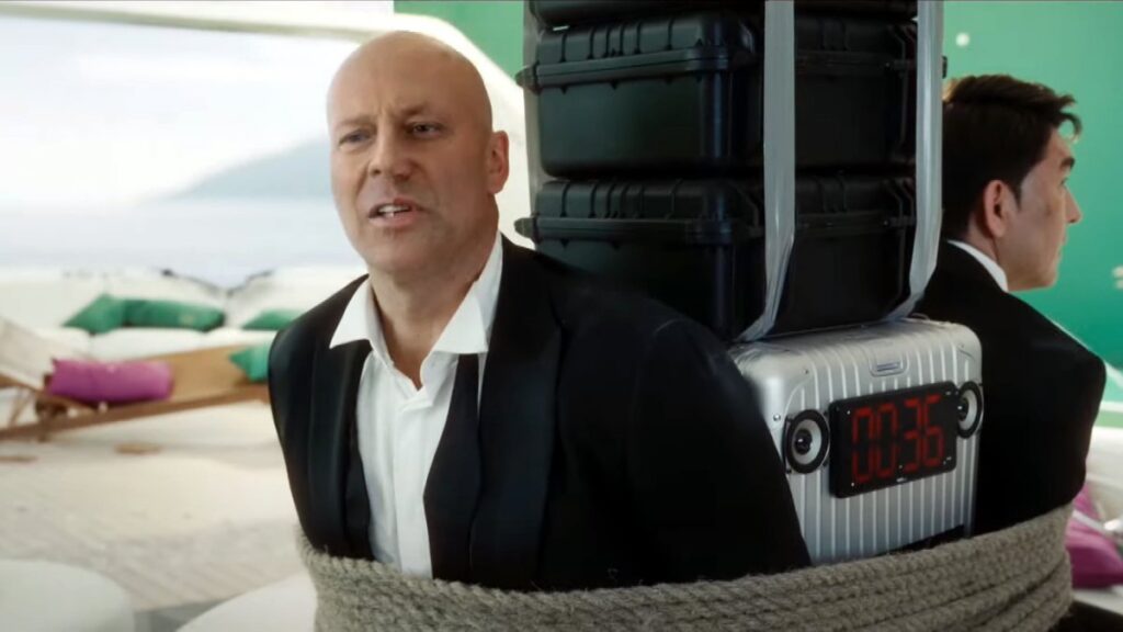 1632446795_Bruce-Willis-licenses-himself-for-deepfake-commercials