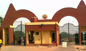 Auchi-POLY-1-636×375