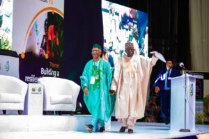 Kaduna Governor Nasir El-Rufai with APC presidential candidate Bola Tinubu