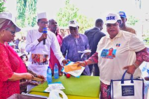 Oyo federal lawmaker empowers constituents with grants, start-up funds