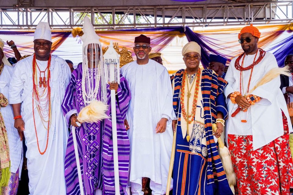 Ogun: 14th Olowu receives instrument of office