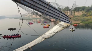 TOPSHOT-INDIA-ACCIDENT-BRIDGE-0_1667205287472_1667205287472_1667205304028_1667205304028