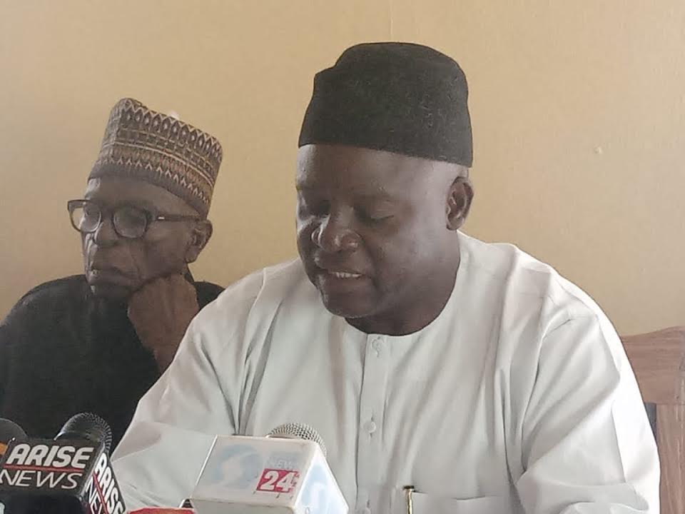 Hon. Istifanus Mwansat