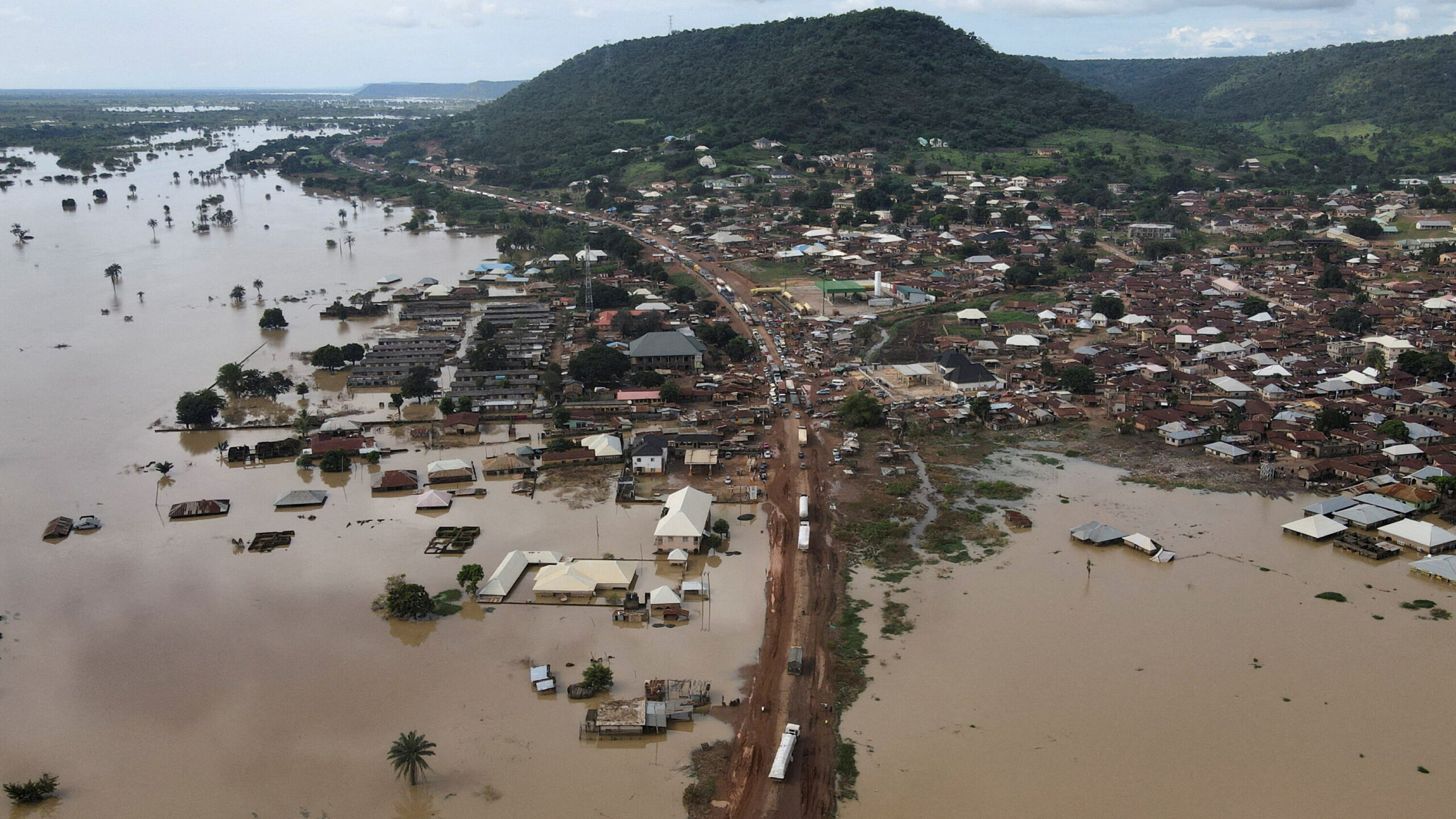 17NigeriaFlood01-videoSixteenByNine3000