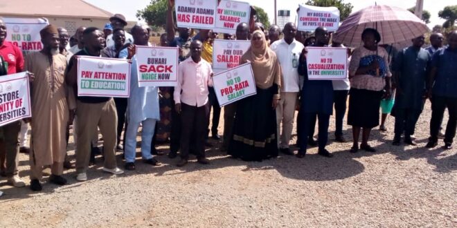 ASUU-protest-Peoplereporters–660×330