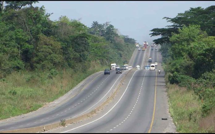 Abeokuta-Lagos-Expressway-696×435
