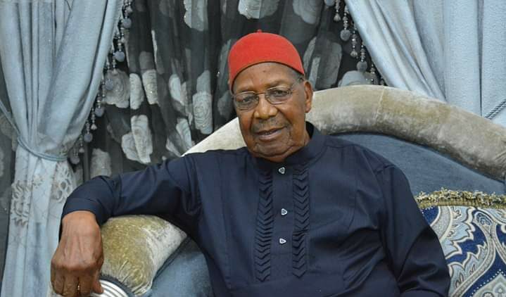 Chief-Mbazulike-Amaechi-e1667299353901