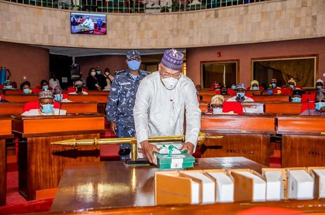Kwara-governor-650×430
