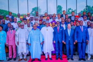 Gains of investing in Nigeria enormous, Buhari tells investors