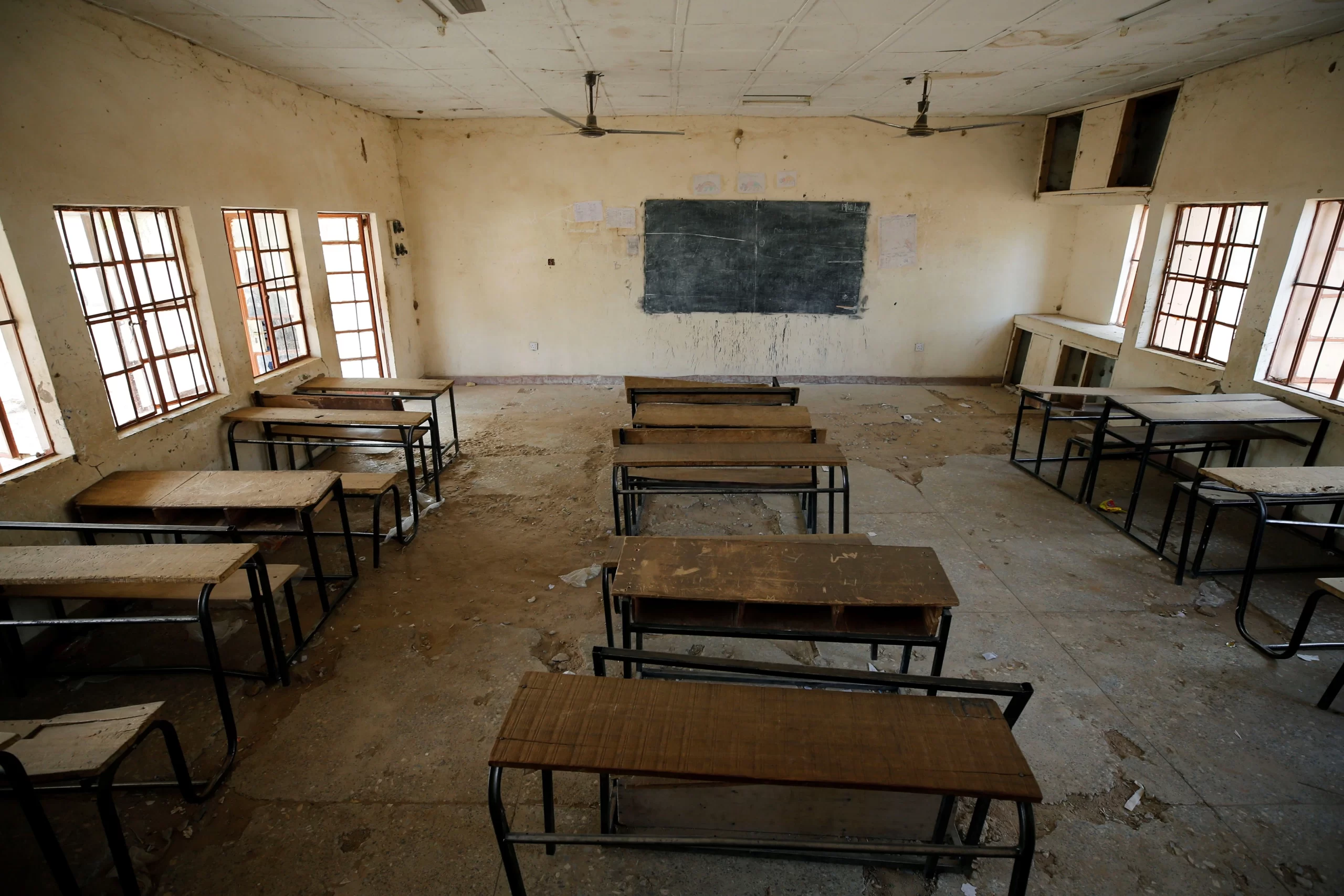 global_nigeria_emptyclassroom_bokoharamattack