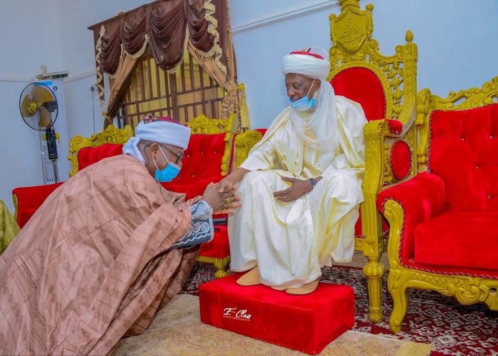 Gwandu Emirate agog as Emir gives out traditional titles to human rights activist, Igbo leader, 14 others