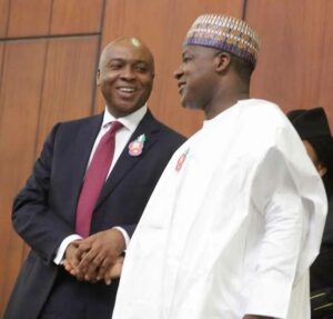 Bukola Saraki (L), Yakubu Dogara (R)