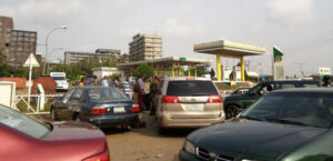 Pic.24.-Fuel-scarcity-in-Edo-1