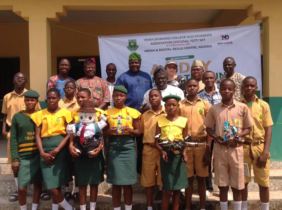Alumni Founder of MDSC and student participants after the training at the school