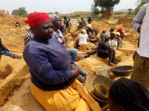 Female-artisenal-miners