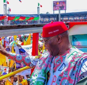 Atiku storms Asaba to massive crowds