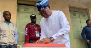 Osun: Supreme Court dismisses suit against Oyetola’s participation in last election