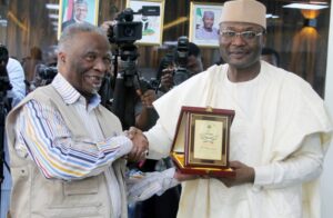 INEC-meets-Commonwealth-690×450