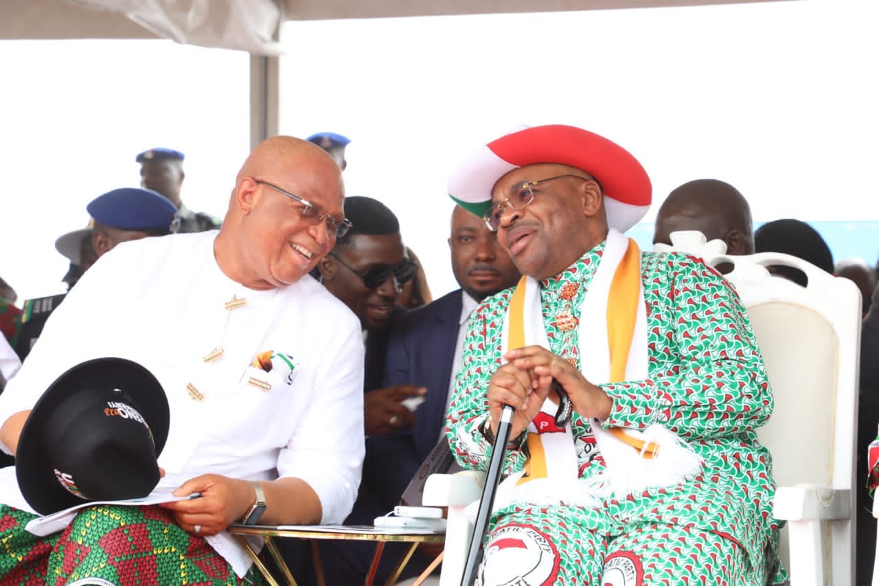 Pst Umo Eno and Gov Udom Emmanuel at the rally