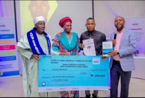 Prof. Halidu Abubakar, Emir of Ilesha-Baruba, Baruten LGA, Kwara State, and his wife, Victoria Abubakar, presented the award to the overall winner of the 3rd Jemila Abubakar Memorial Essay (JAME) competition, Chiahanam Nwogbodo from the University of Nigeria, Nsukka, during the award ceremony held in Ibadan on February 8, 2023
