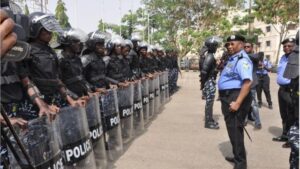 police889