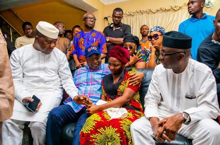 Ekiti governor pays condolence visit to late deputy governor’s family