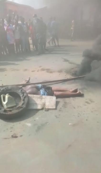 Anambra: Suspected Phone thieves lynched by angry crowd in Awka