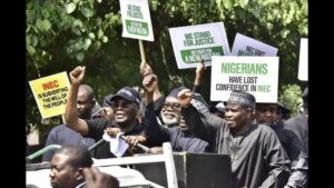 “Bad losers”: APC chides Atiku, PDP over protest at INEC