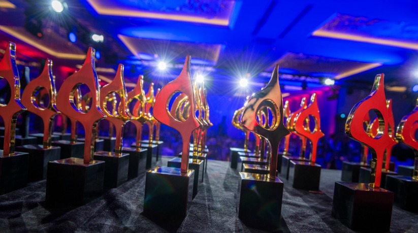 sabre-awards-trophies-slide