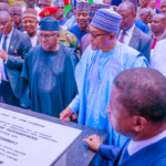 Buhari-inaugurates-Dangote-Refinery