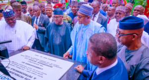 Buhari-inaugurates-Dangote-Refinery
