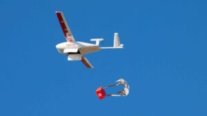 105869402-15561208729911.dronedelivering