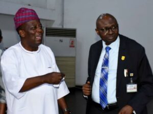 Vice-Chancellor (UI) Prof Kayode Adebowale (r); Guest Lecturer Prof Siyan Oyeweso (l)
