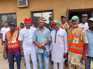 Ogene and entourage in a coutesy call