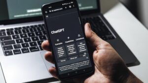 chatgpt-app-truffa-smartphone-android-ios