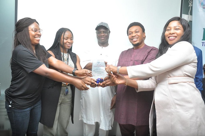 APM-Terminals-Apapa-wins-dockworkers-award