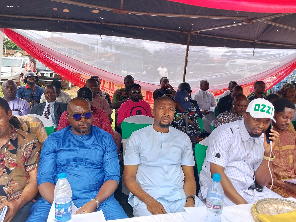 Hon Itodo with the two House of Assembly members