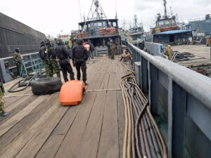 Navy-arrest-Vessel