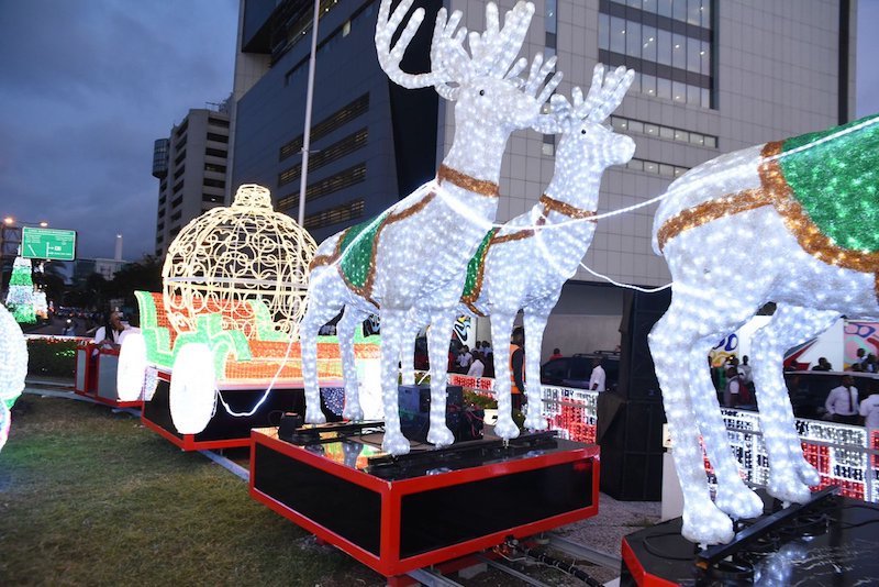 Zenith-Bank-Activates-Yuletide-Street-Christmas-Light-Up