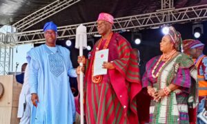 Makinde-presents-staff-of-office-to-new-Soun-of-Ogbomoso