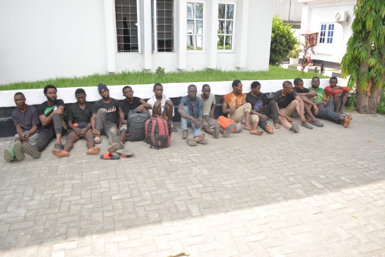 Photos-of-the-stoaways